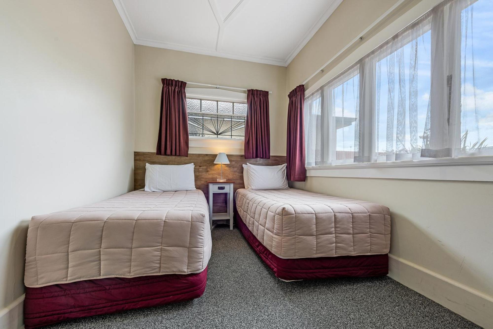 Tower Lodge Motel Invercargill Exteriör bild